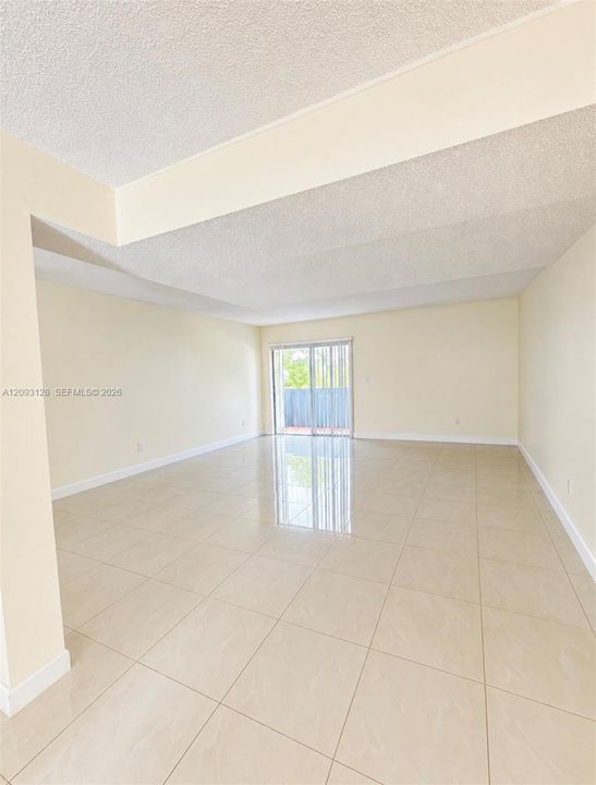 For Sale: $280,000 (2 beds, 2 baths, 1502 Square Feet)
