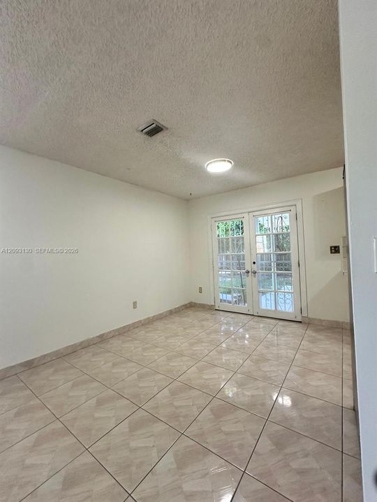 En Venta: $505,000 (3 camas, 1 baños, 1056 Pies cuadrados)