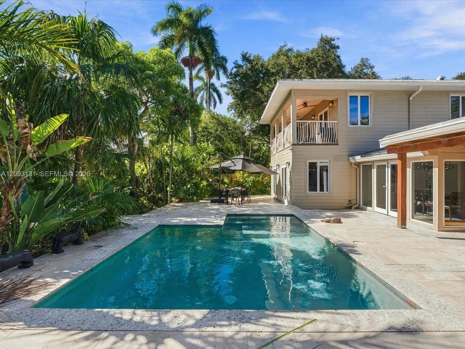 For Sale: $2,999,000 (4 beds, 3 baths, 2652 Square Feet)