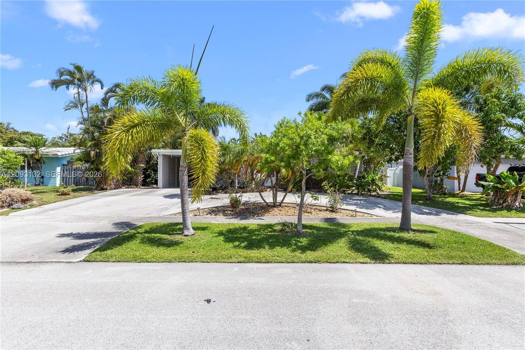 En Venta: $680,000 (3 camas, 3 baños, 1506 Pies cuadrados)