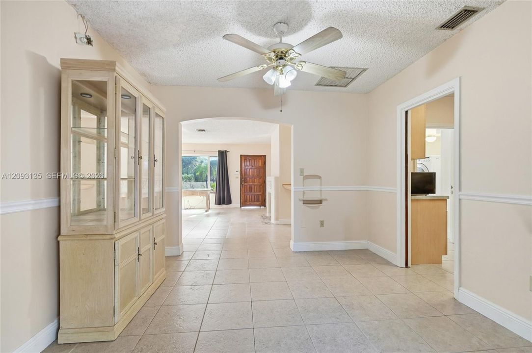 For Sale: $1,125,000 (4 beds, 3 baths, 1813 Square Feet)