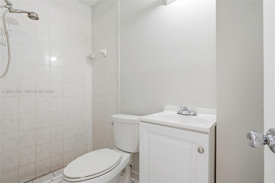 For Sale: $1,125,000 (4 beds, 3 baths, 1813 Square Feet)
