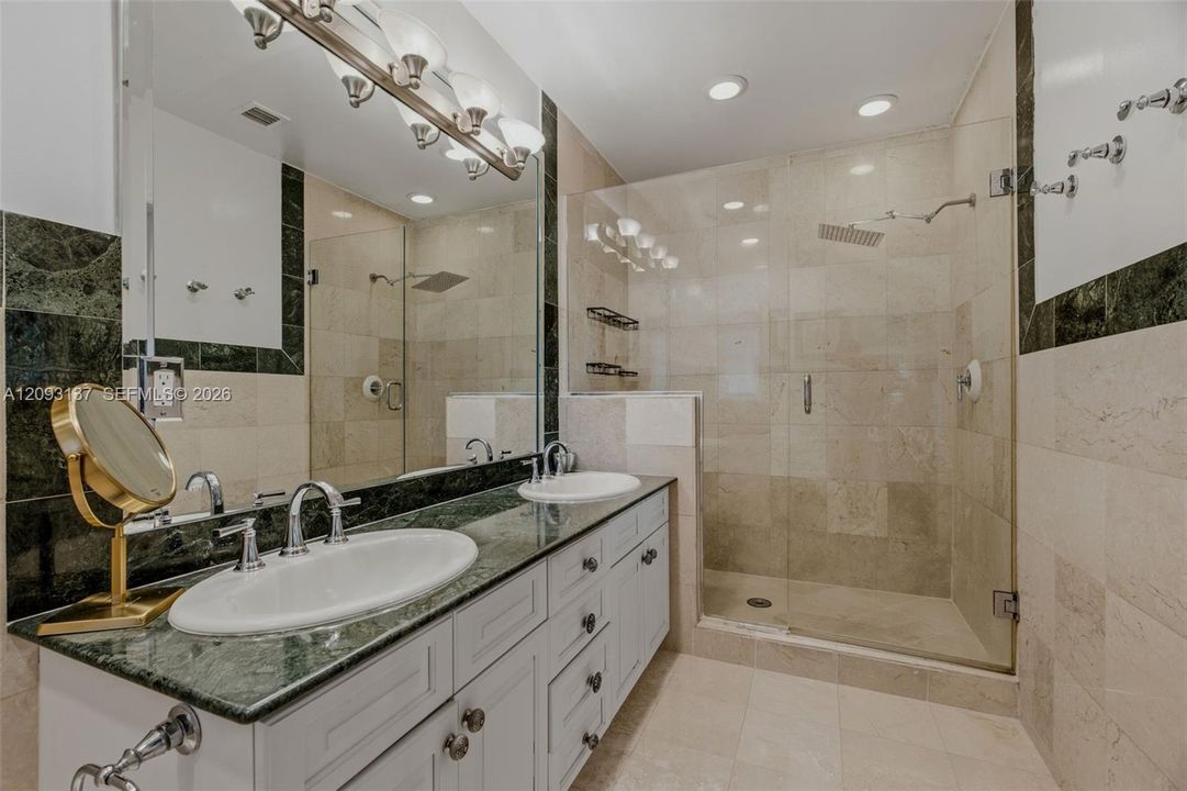 For Sale: $1,925,000 (3 beds, 2 baths, 1827 Square Feet)