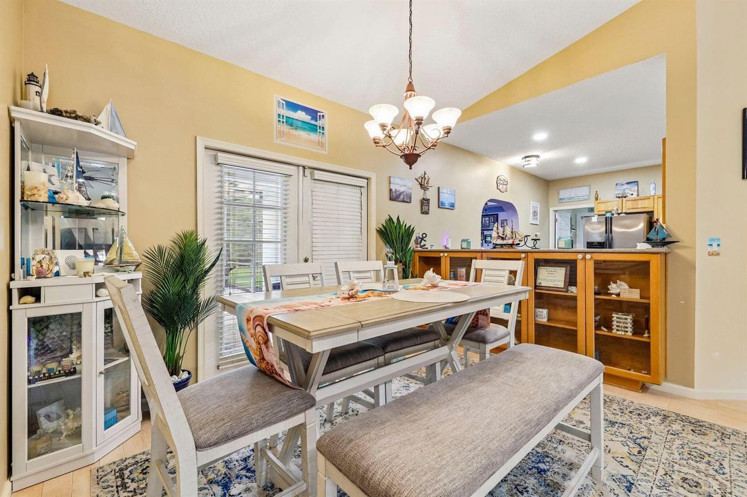8-web-or-mls-Lexington Dr-S2109-008