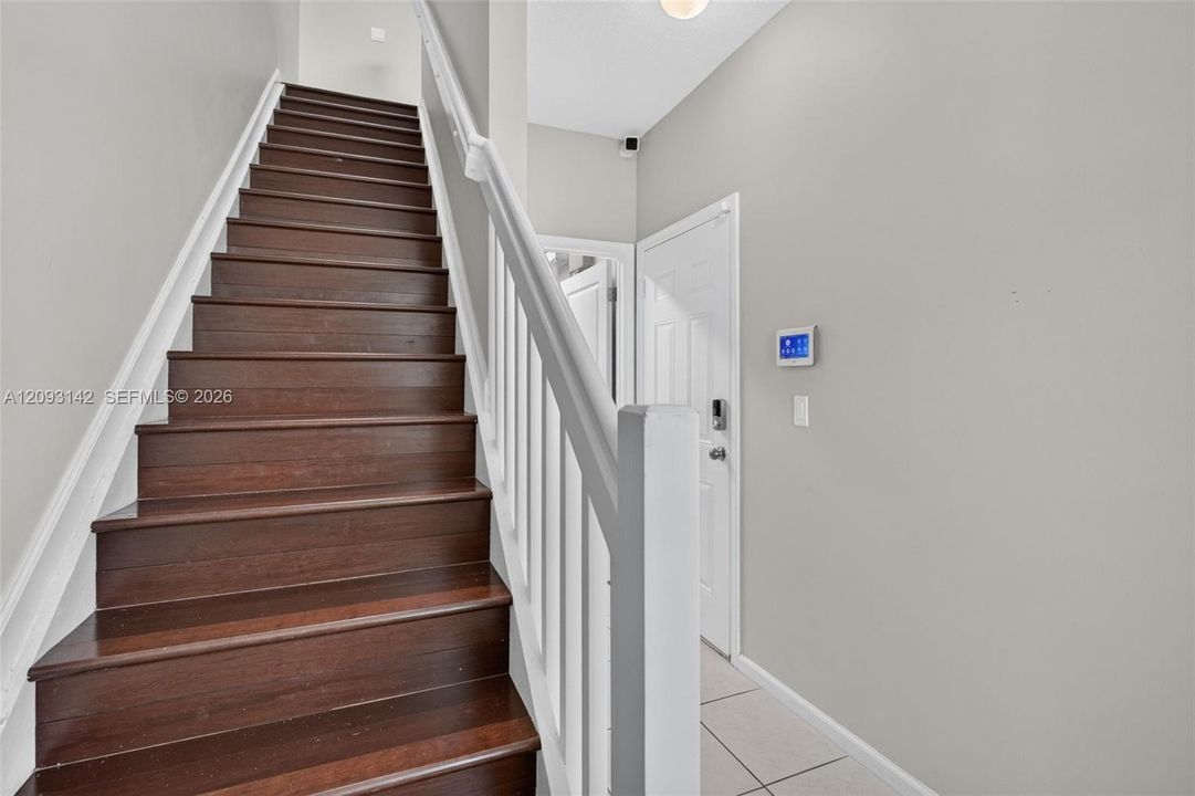 For Sale: $480,000 (2 beds, 2 baths, 1254 Square Feet)