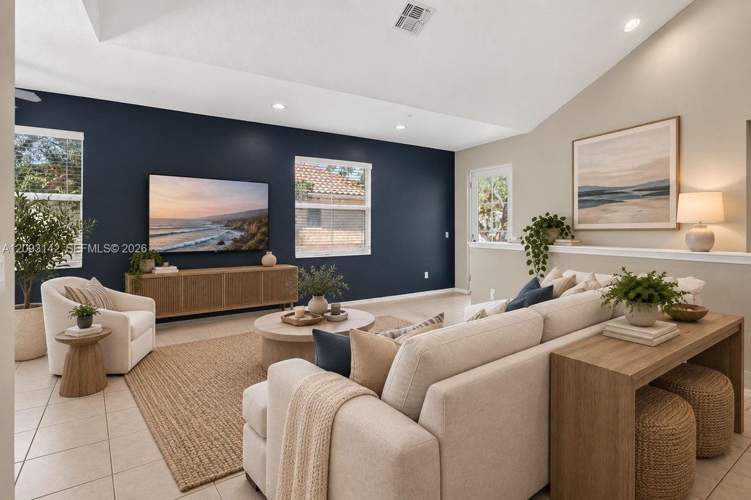 For Sale: $480,000 (2 beds, 2 baths, 1254 Square Feet)