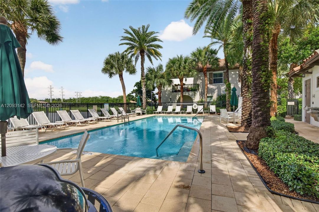For Sale: $480,000 (2 beds, 2 baths, 1254 Square Feet)
