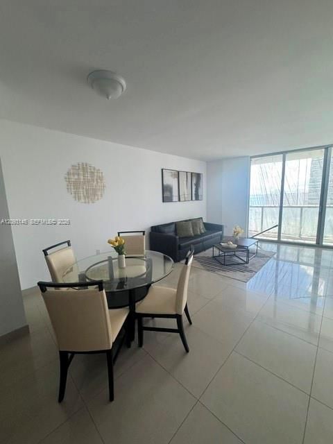 En Venta: $700,000 (2 camas, 1 baños, 953 Pies cuadrados)
