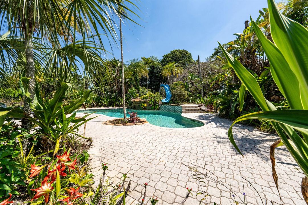 14463 SW 16th Ct Davie FL-print-044-014-