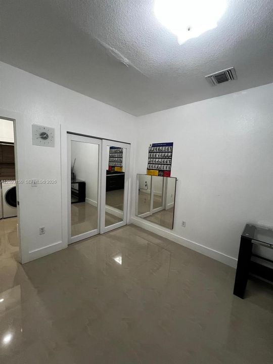 For Rent: $2,700 (3 beds, 2 baths, 1659 Square Feet)