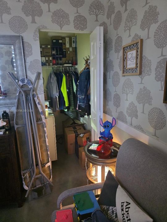 For Rent: $2,700 (3 beds, 2 baths, 1659 Square Feet)
