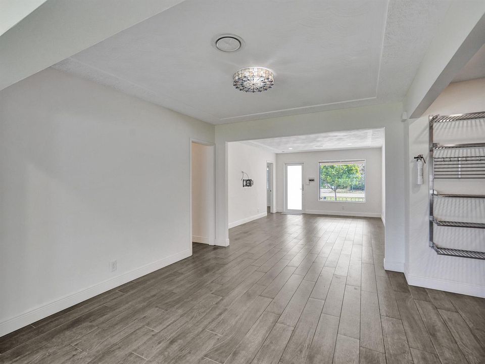 kitchen leading to screened patio