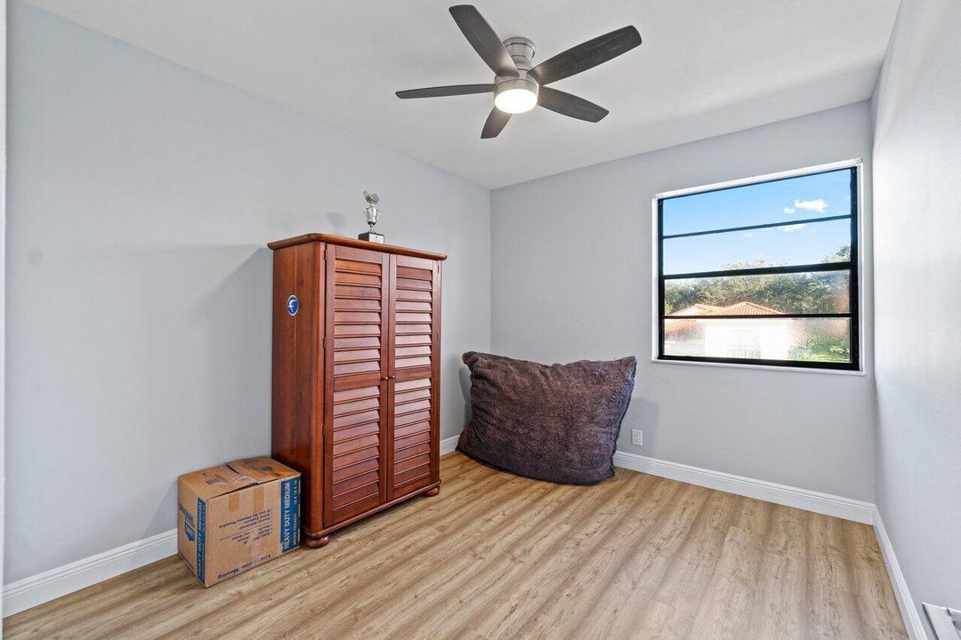 014-8682VaReale-BocaRaton-FL-33496-SMALL