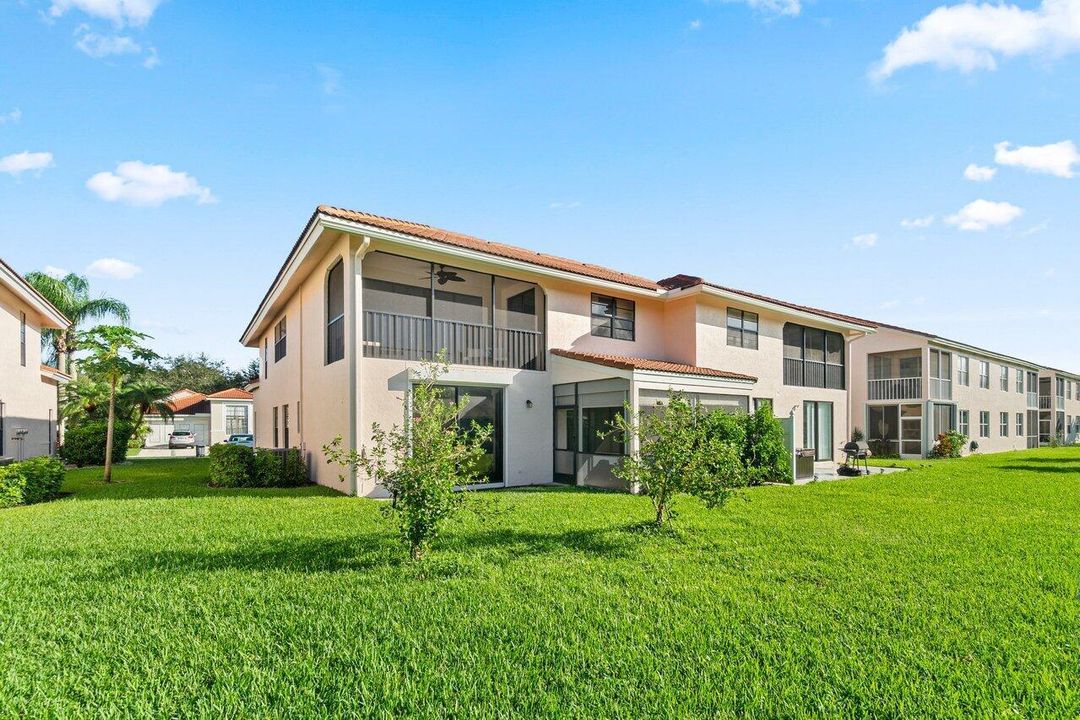 024-8682VaReale-BocaRaton-FL-33496-SMALL
