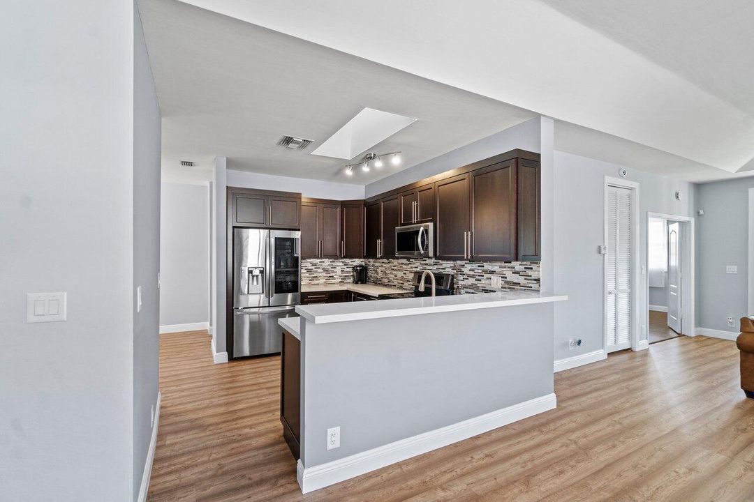 009-8682VaReale-BocaRaton-FL-33496-SMALL