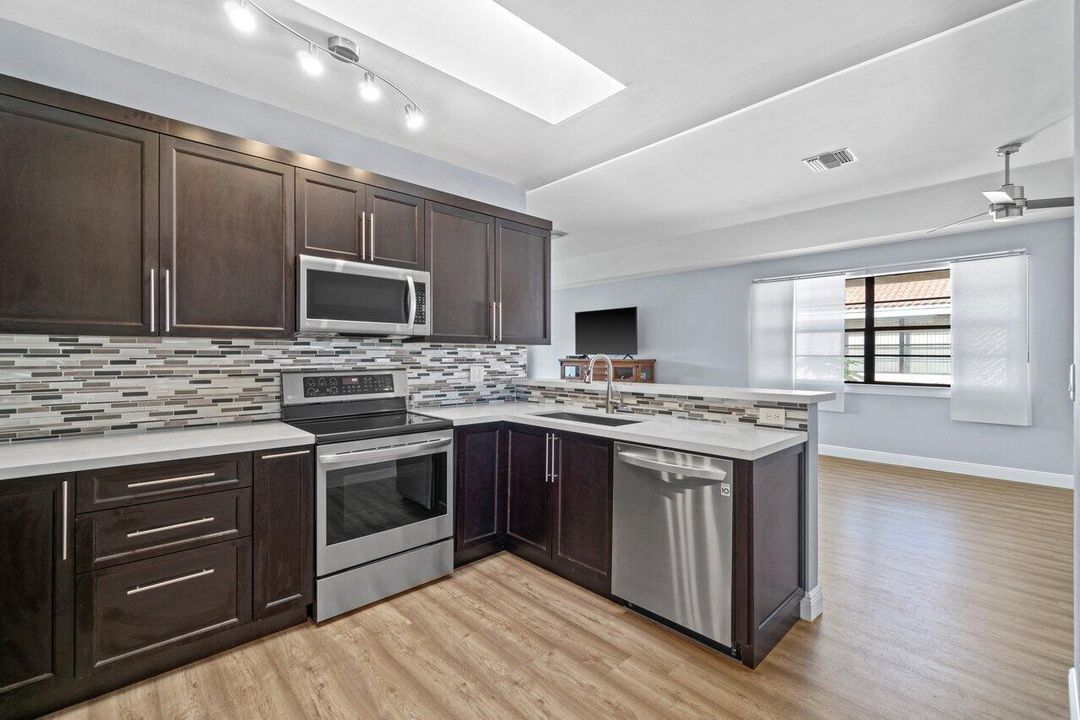 011-8682VaReale-BocaRaton-FL-33496-SMALL