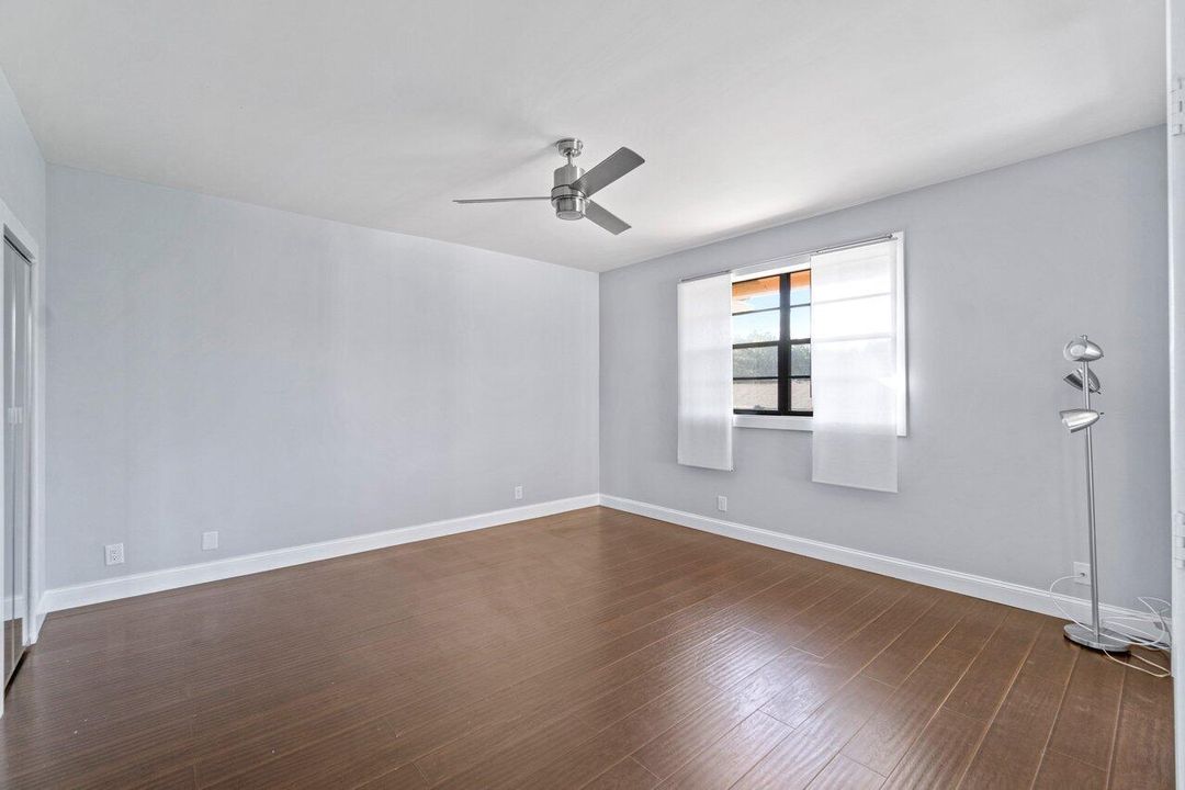 019-8682VaReale-BocaRaton-FL-33496-SMALL