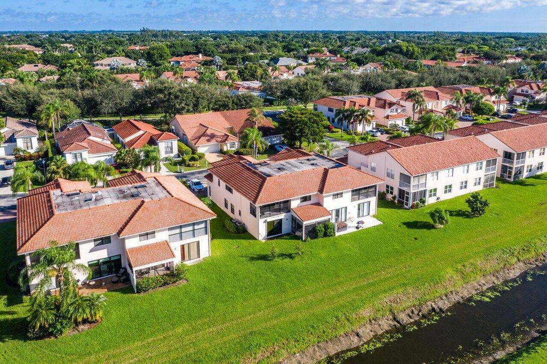 032-8682VaReale-BocaRaton-FL-33496-SMALL