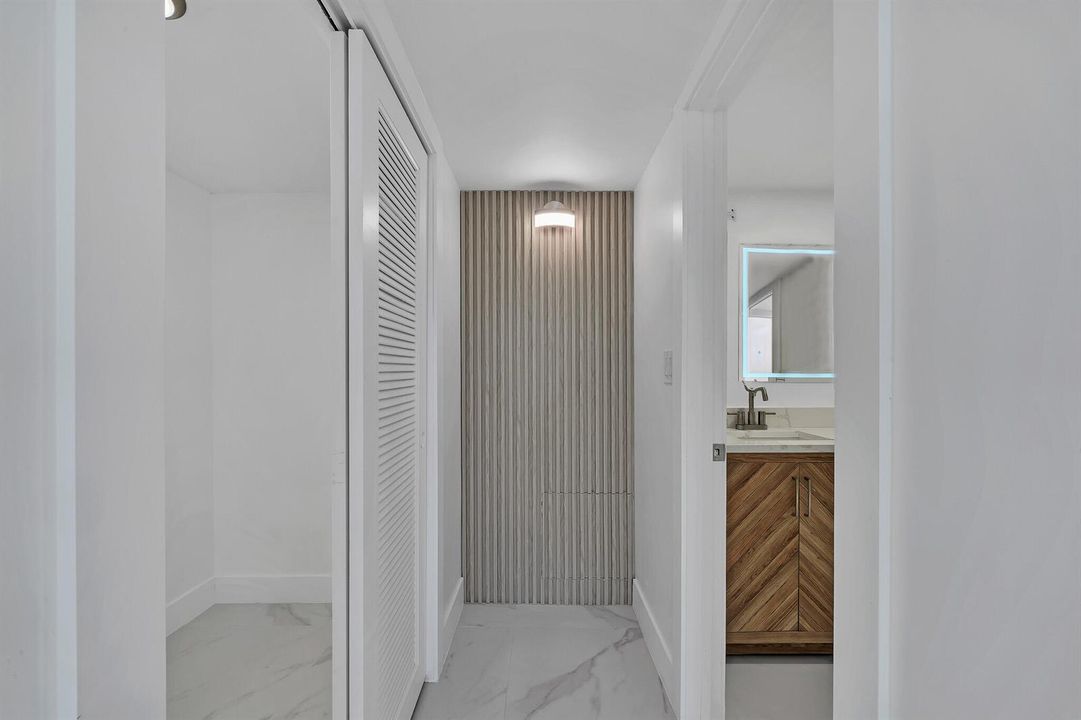 10 Primary Closets (2)