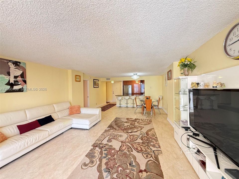 В аренду: $2,195 (1 спален, 2 ванн, 1300 Квадратных фут)