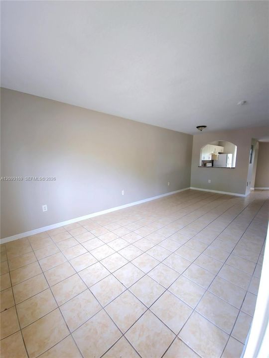 For Rent: $1,990 (2 beds, 2 baths, 920 Square Feet)