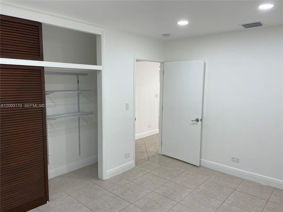 En Renta: $2,400 (2 camas, 1 baños, 900 Pies cuadrados)