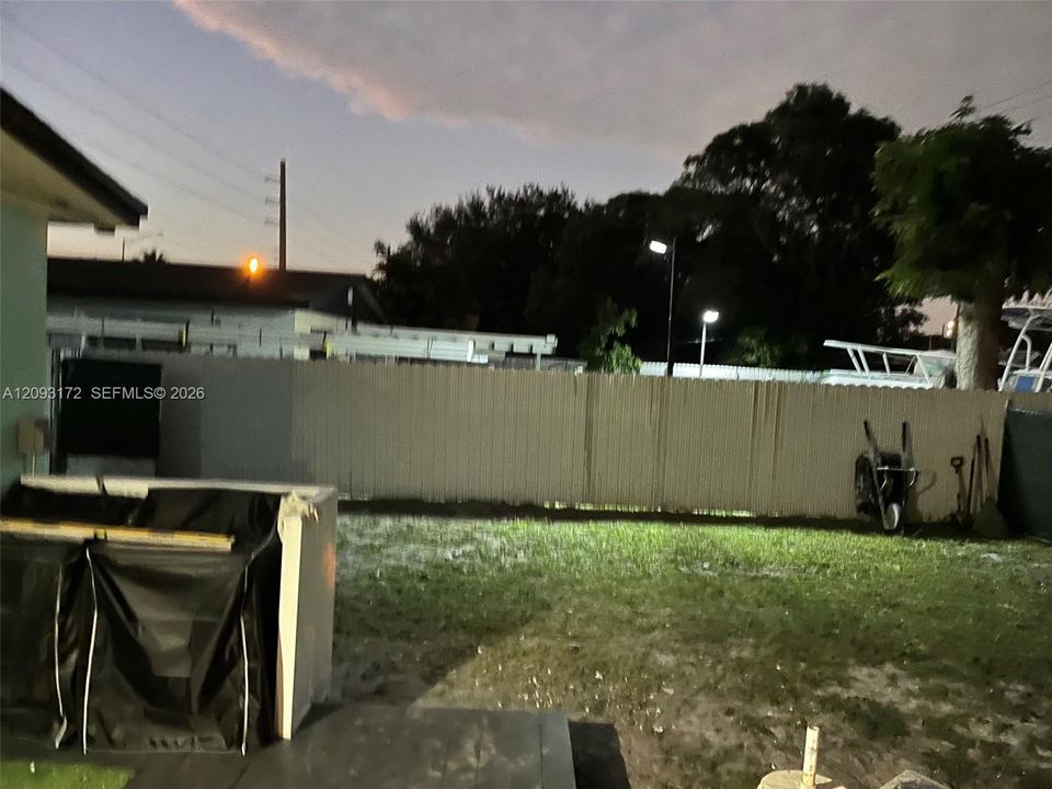 For Rent: $4,200 (3 beds, 2 baths, 1525 Square Feet)
