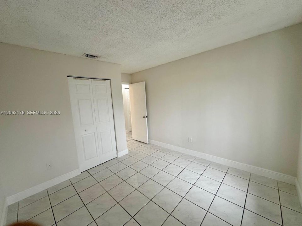 For Rent: $2,900 (3 beds, 2 baths, 1221 Square Feet)