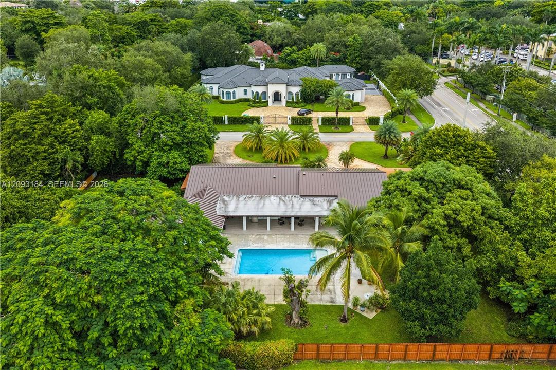 En Venta: $2,500,000 (5 camas, 3 baños, 3710 Pies cuadrados)