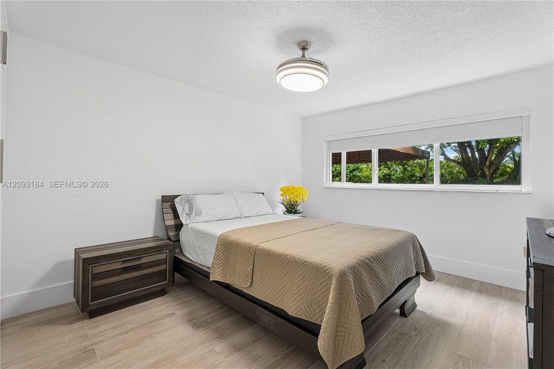 En Venta: $2,500,000 (5 camas, 3 baños, 3710 Pies cuadrados)