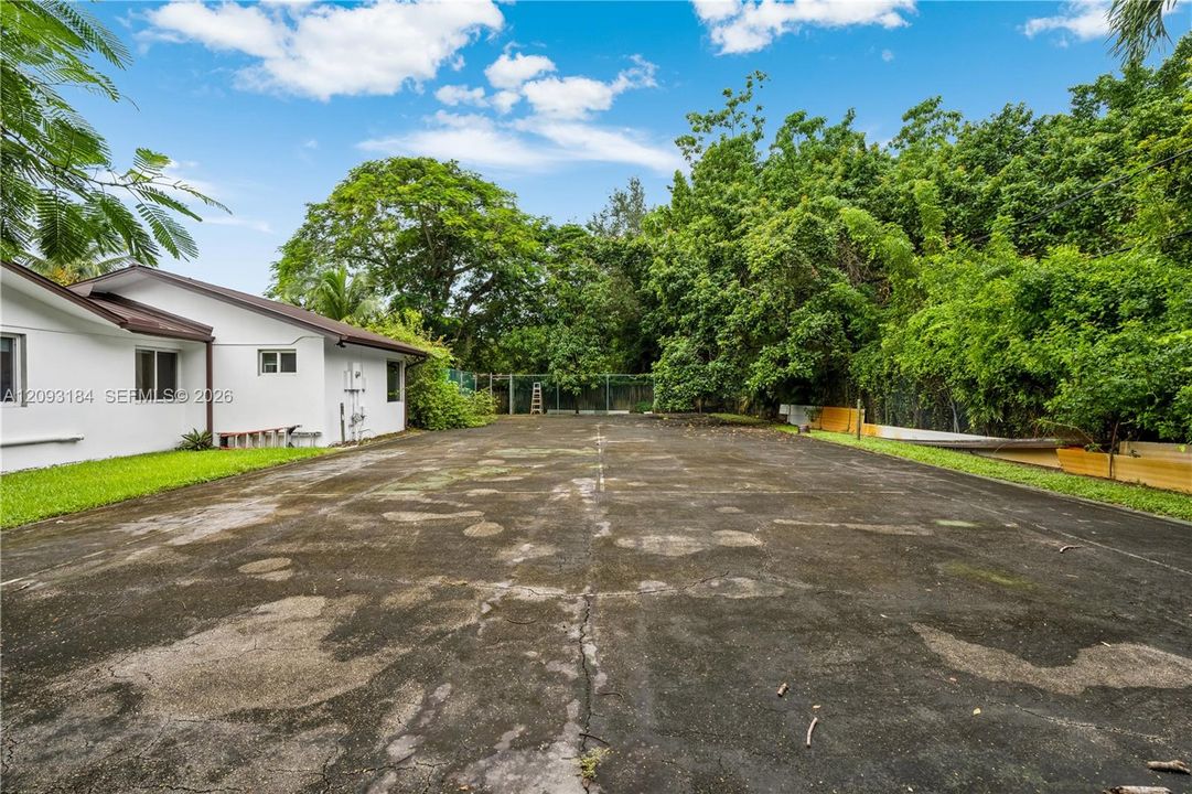 En Venta: $2,500,000 (5 camas, 3 baños, 3710 Pies cuadrados)