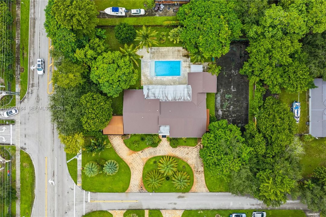 En Venta: $2,500,000 (5 camas, 3 baños, 3710 Pies cuadrados)