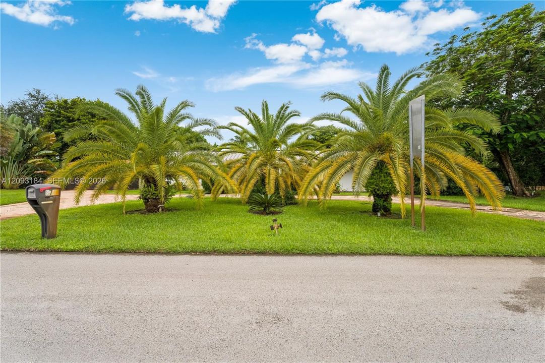 En Venta: $2,500,000 (5 camas, 3 baños, 3710 Pies cuadrados)