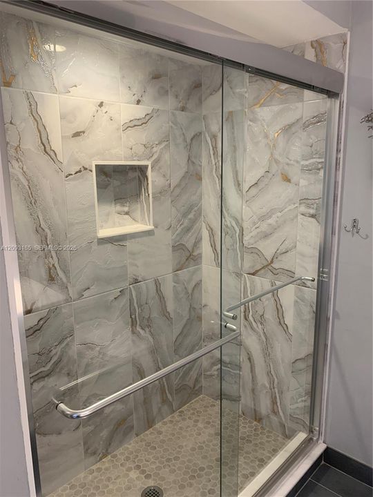 Guest Shower