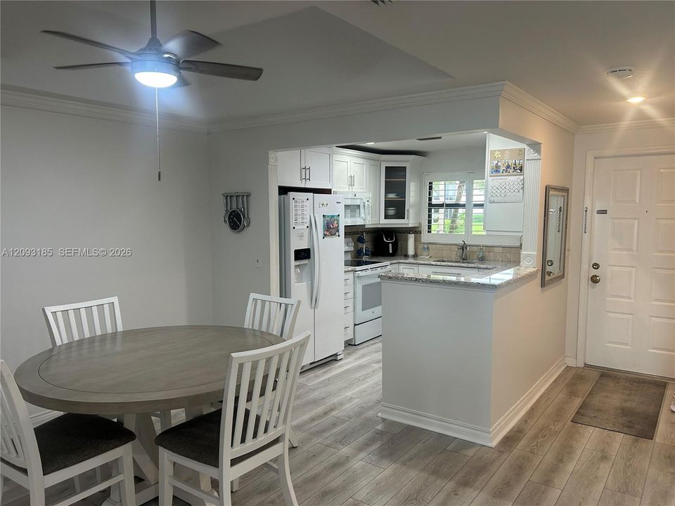 For Sale: $524,000 (2 beds, 2 baths, 1135 Square Feet)