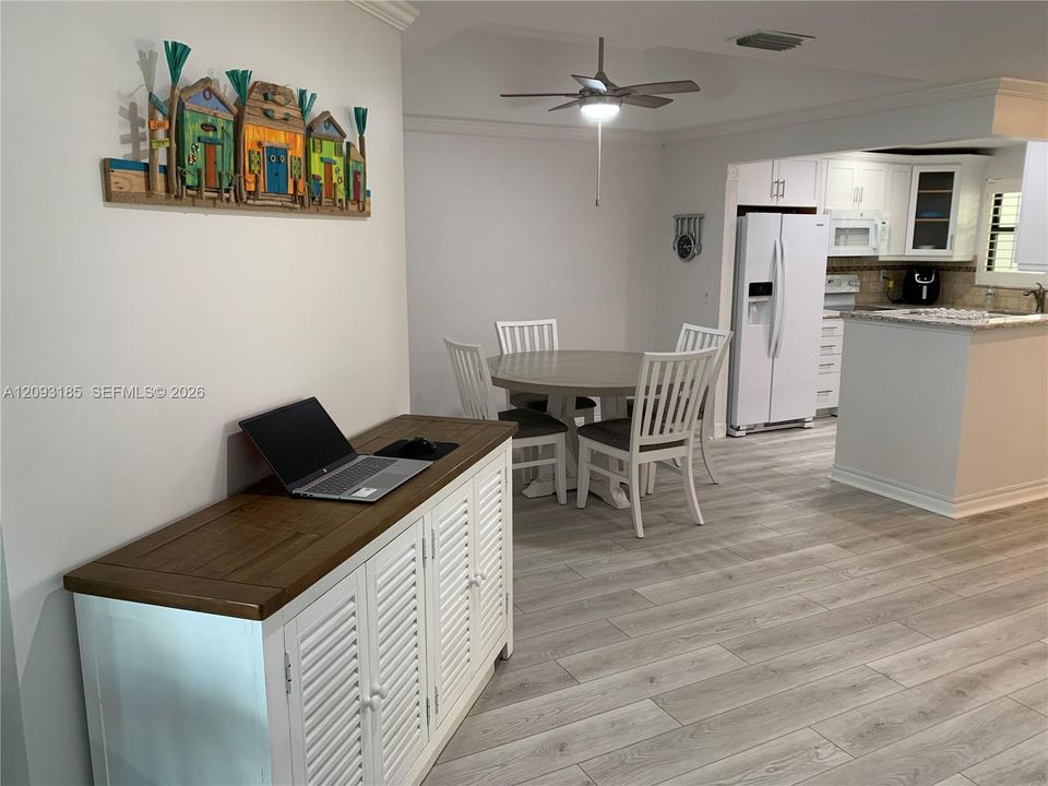 For Sale: $524,000 (2 beds, 2 baths, 1135 Square Feet)