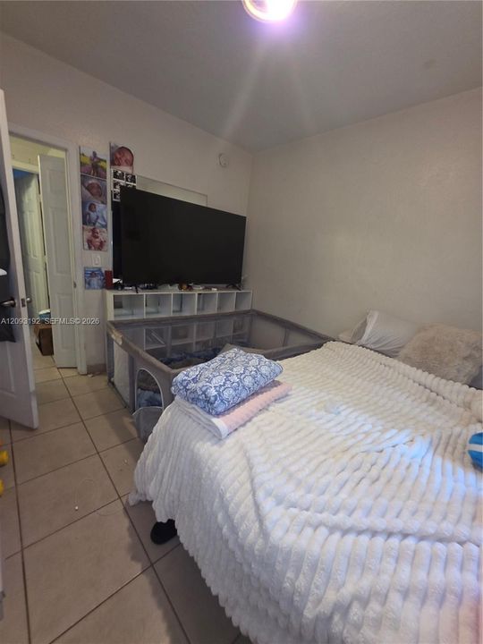 For Sale: $251,000 (2 beds, 2 baths, 881 Square Feet)