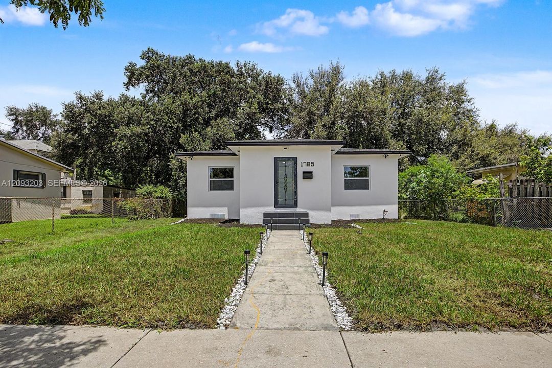 En Venta: $490,000 (2 camas, 1 baños, 946 Pies cuadrados)