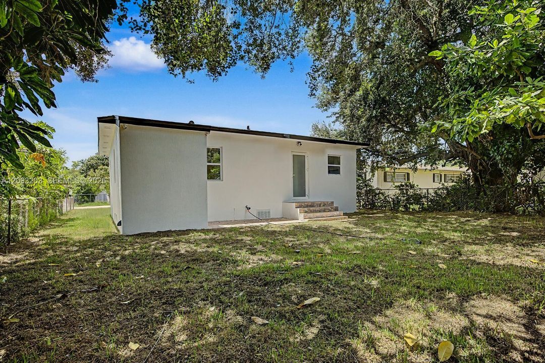 En Venta: $490,000 (2 camas, 1 baños, 946 Pies cuadrados)