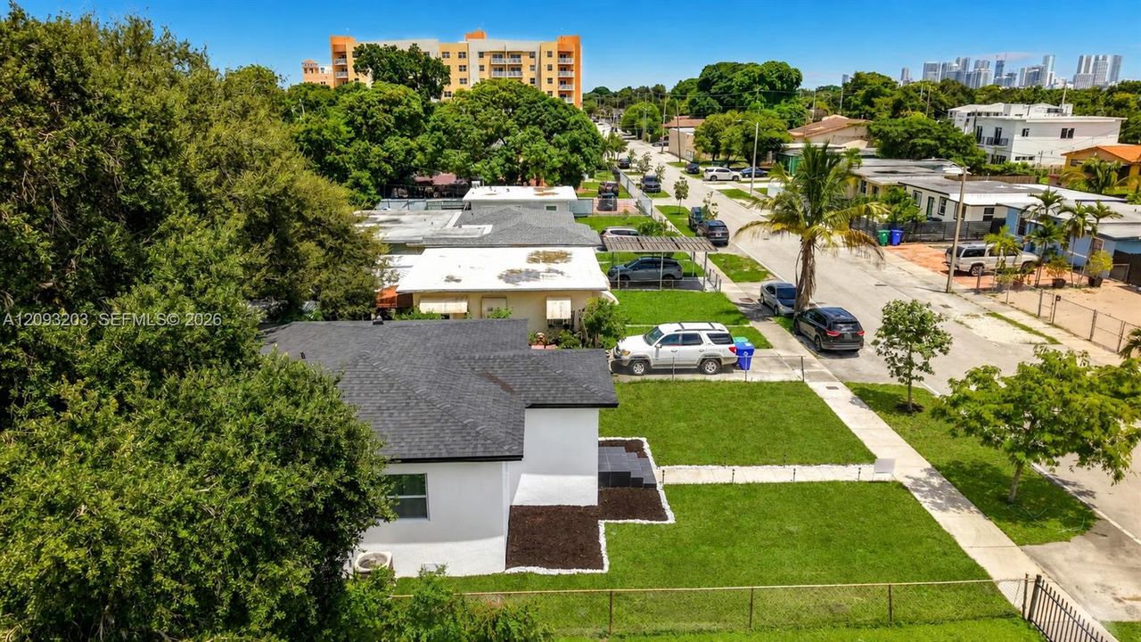 En Venta: $490,000 (2 camas, 1 baños, 946 Pies cuadrados)