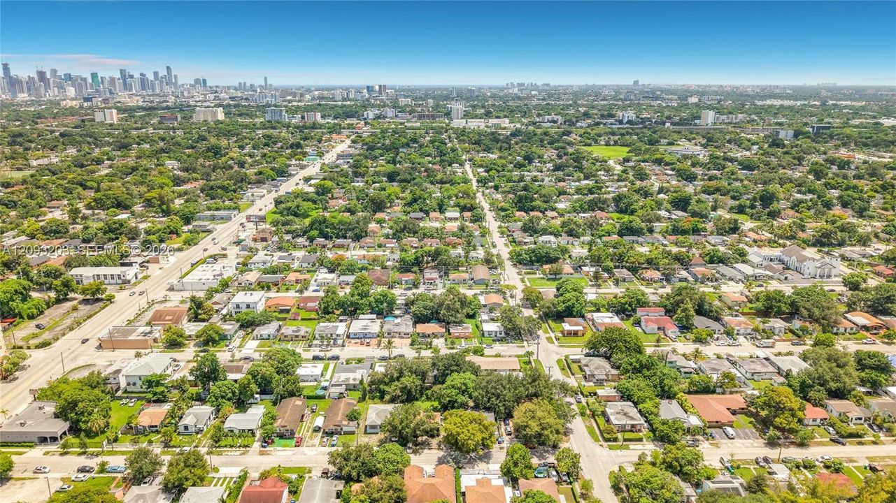 En Venta: $490,000 (2 camas, 1 baños, 946 Pies cuadrados)