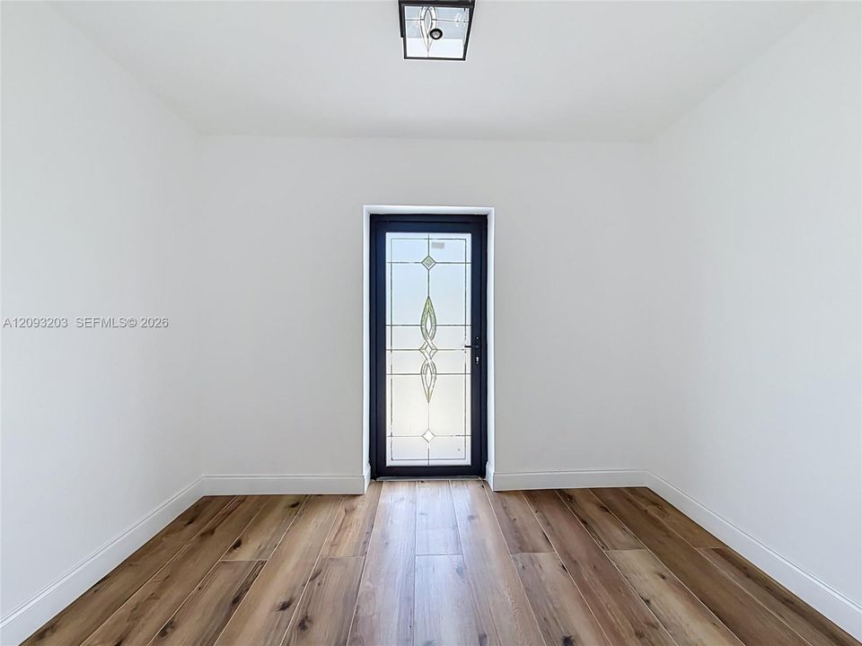 En Venta: $490,000 (2 camas, 1 baños, 946 Pies cuadrados)