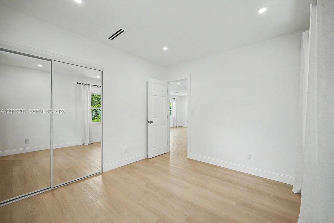 En Venta: $490,000 (2 camas, 1 baños, 946 Pies cuadrados)