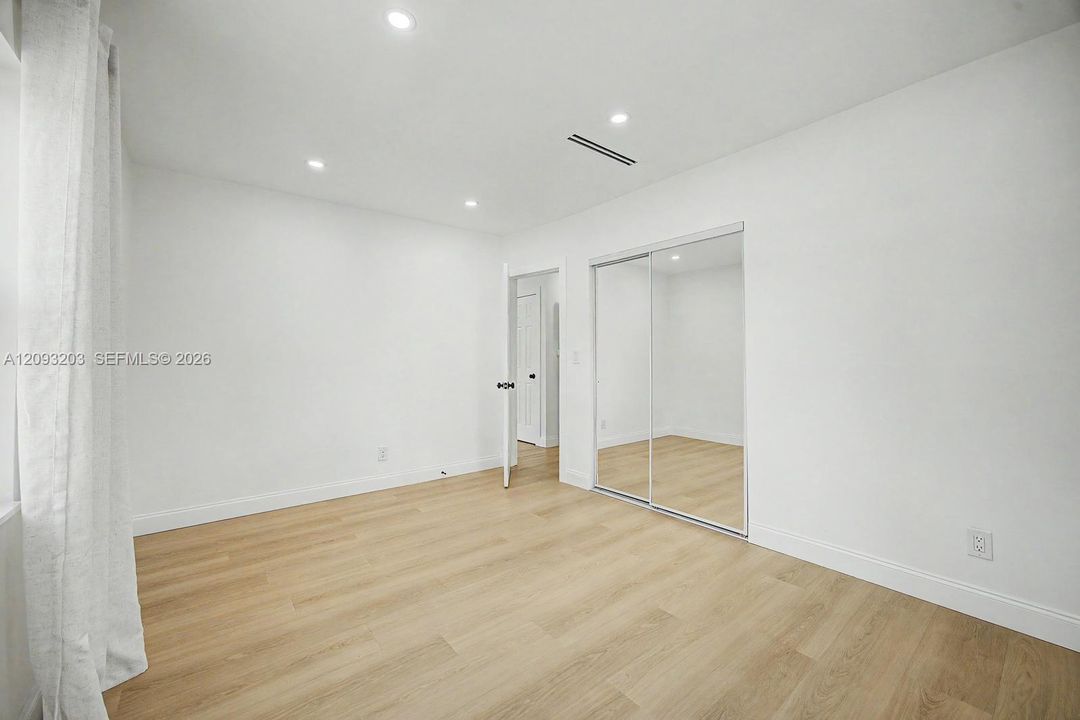 En Venta: $490,000 (2 camas, 1 baños, 946 Pies cuadrados)