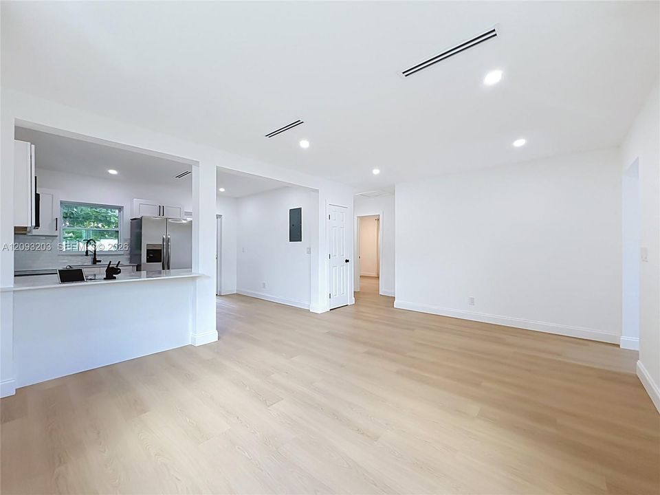En Venta: $490,000 (2 camas, 1 baños, 946 Pies cuadrados)