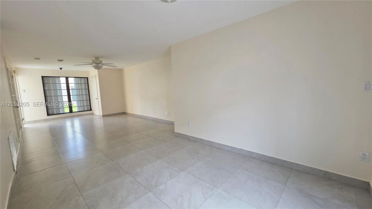 En Renta: $2,600 (3 camas, 2 baños, 974 Pies cuadrados)