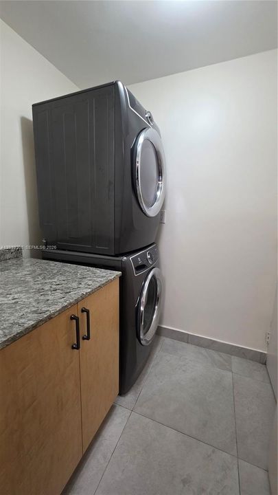 En Renta: $2,600 (3 camas, 2 baños, 974 Pies cuadrados)