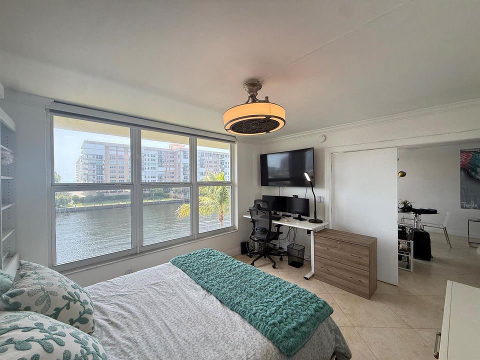 bedroom waterview 5