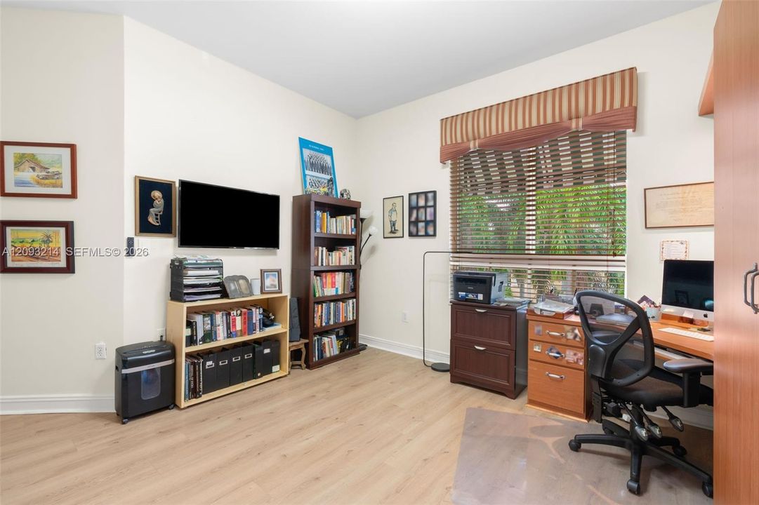 En Venta: $605,000 (2 camas, 2 baños, 1529 Pies cuadrados)