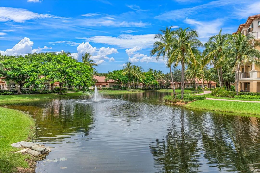 En Venta: $605,000 (2 camas, 2 baños, 1529 Pies cuadrados)